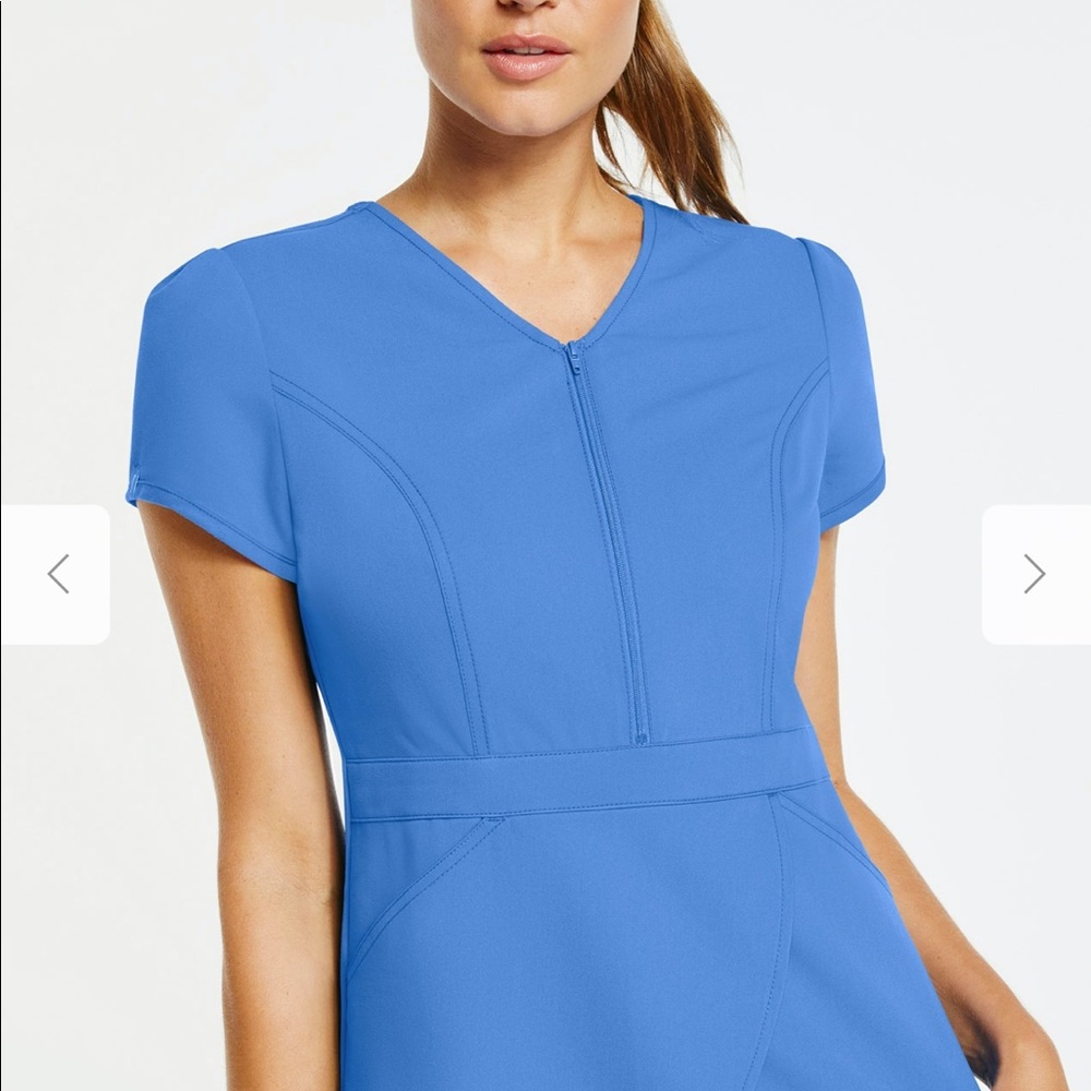 Jaanuu scrub top ceil blue